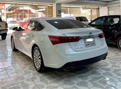 تويوتا أفالون